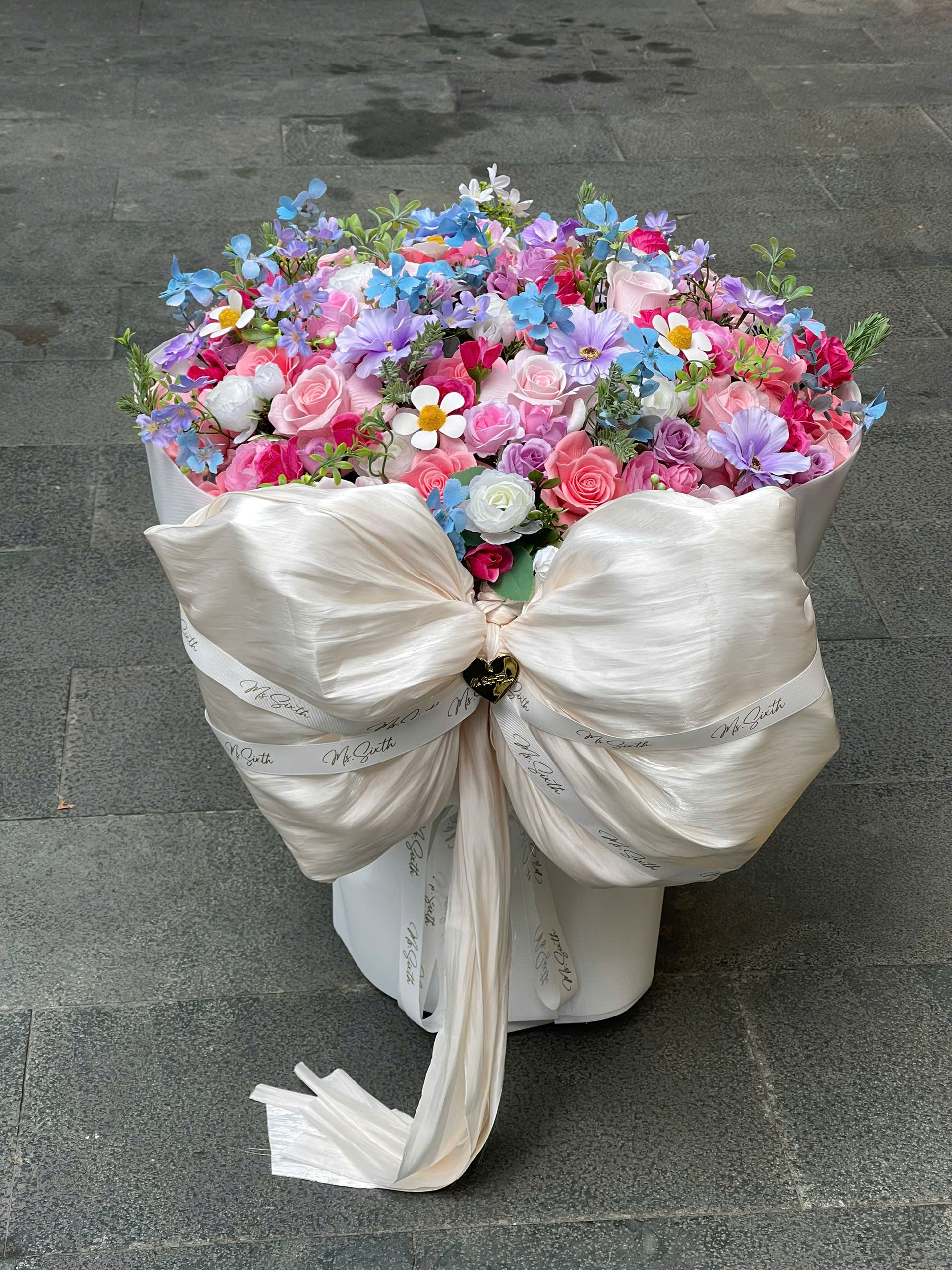 Bó hoa nhiệt đới size L+